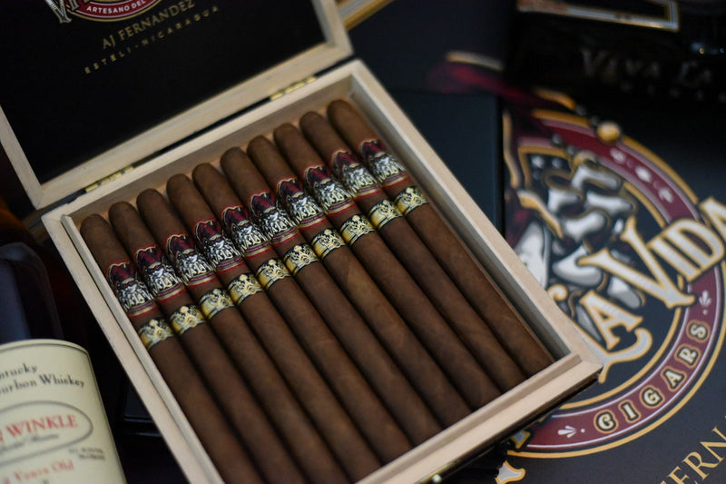Viva La Vida Lancero - Luxury Cigar Club Exclusive