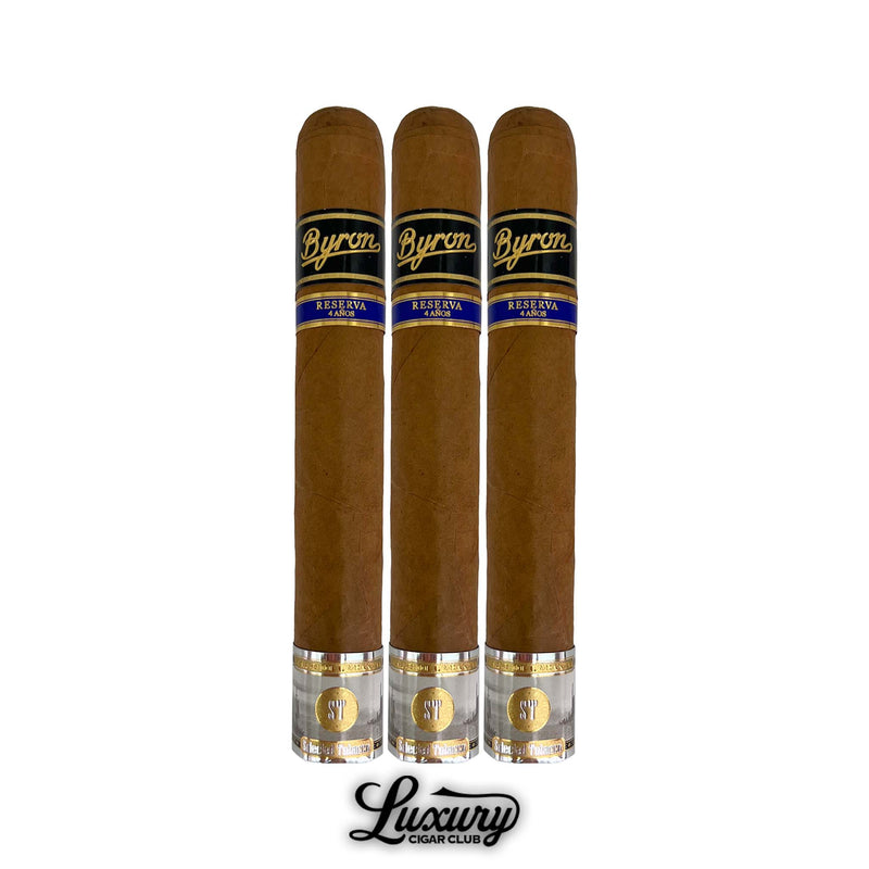Byron 21st Century Elegantes Reserva 4 Años cigars 3-pack with golden foot bands and refined presentation, from Luxury Cigar Club.