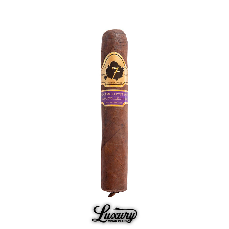 Close-up of an El Septimo Diamond Kolosso Amethyst cigar, highlighting its rich wrapper, detailed band, and luxurious Zaya Collection design.