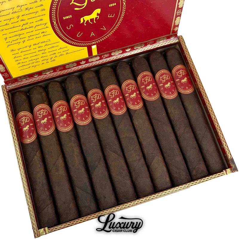 Close up of La Flor Dominicana Suave Maduro No 5 cigars neatly arranged in an open box at Luxury Cigar Club