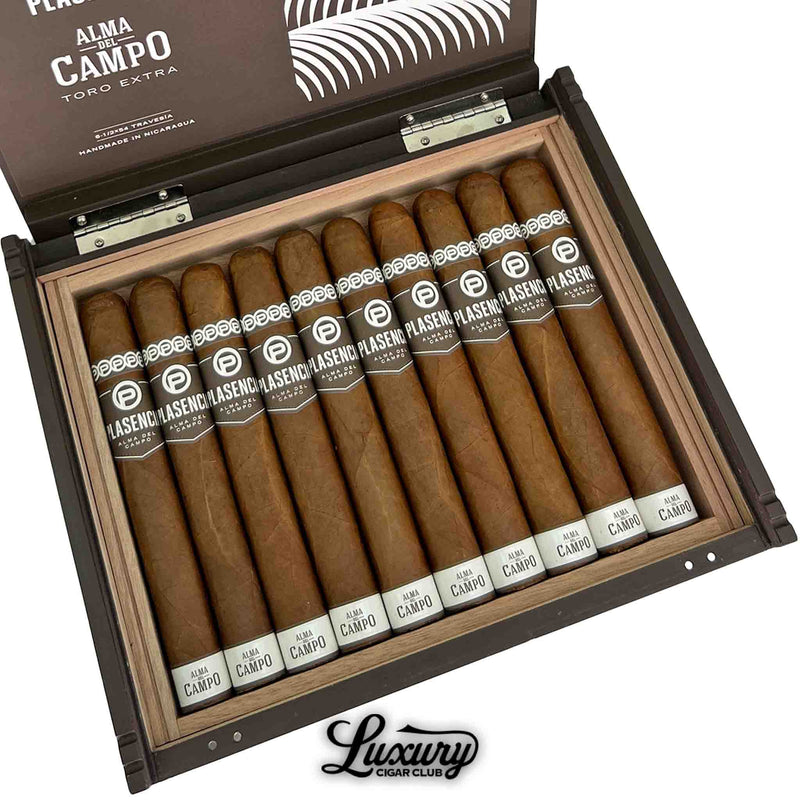 Close up of Plasencia Alma del Campo Travesía cigar showing smooth brown wrapper and logo band from Luxury Cigar Club
