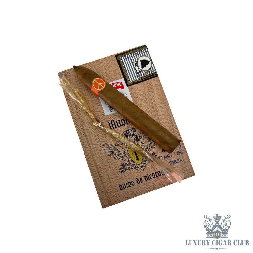 Illusione OneOff Pyramides Aged 5 Years - Luxury Cigar Club