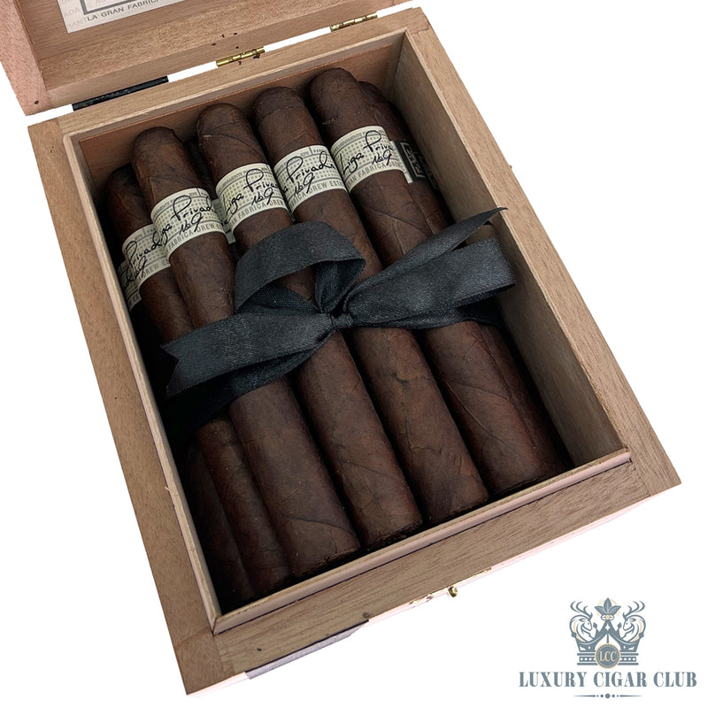 Liga Privada No. 9 - Luxury Cigar Club