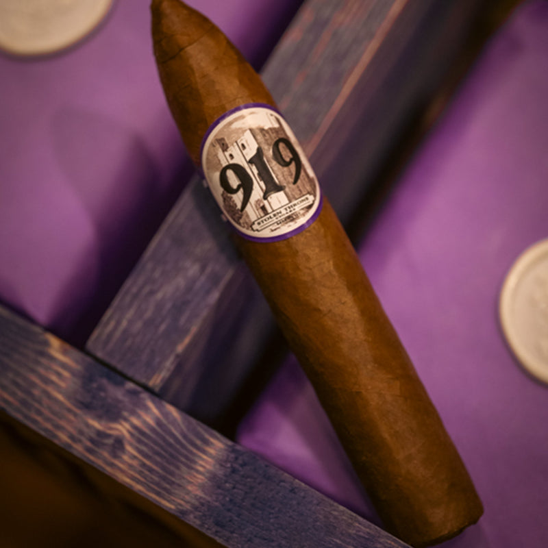 Stolen Throne Castle 919 Pre - Order - Luxury Cigar Club