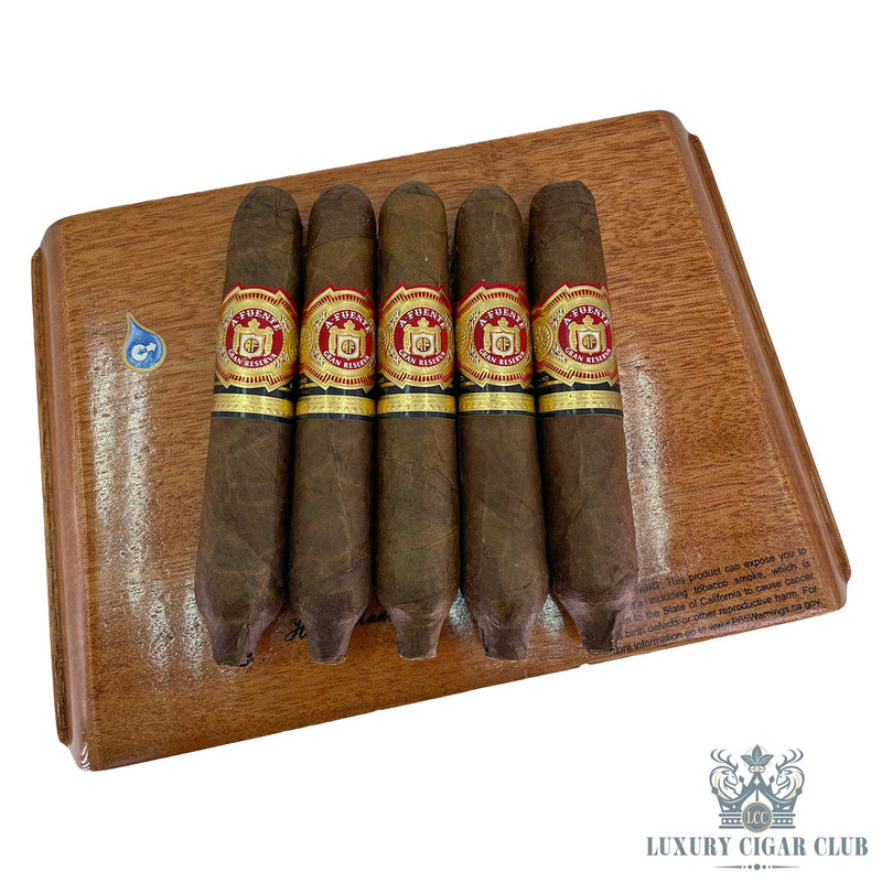 Arturo Fuente Hemingway Natural - Luxury Cigar Club